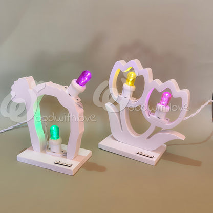 Bomboniere luminarie fatte a mano a Taranto a forma di pala di Fico e tulipano con due luci a led con colori a scelta.